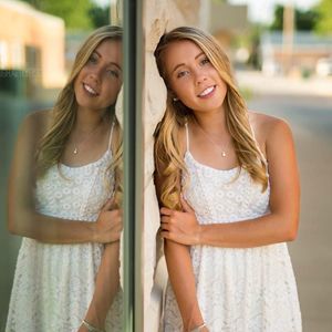 Meet your Posher, Katelyn